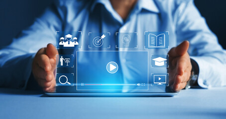 按揭买三十万左右的车三年时间月供多少