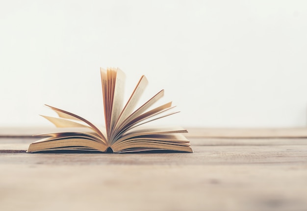 按揭买三十万左右的车三年时间月供多少